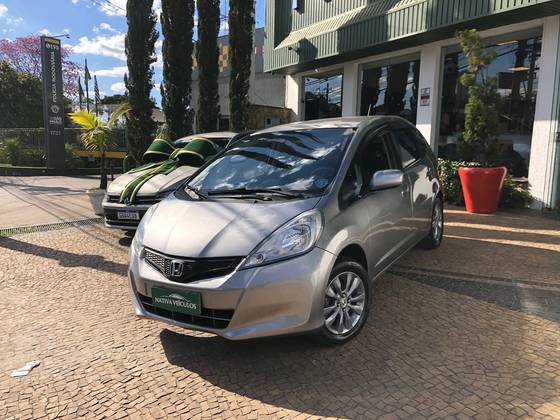 HONDA FIT 1.4 DX 16V FLEX 4P MANUAL HONDA FIT 1.4 DX 16V FLEX 4P MANUAL